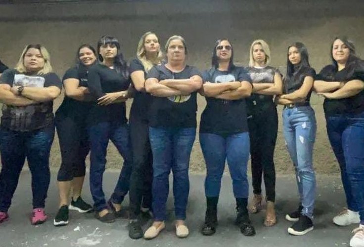 Vítimas da violência, mulheres buscam cursos de defesa pessoal e prática de tiros