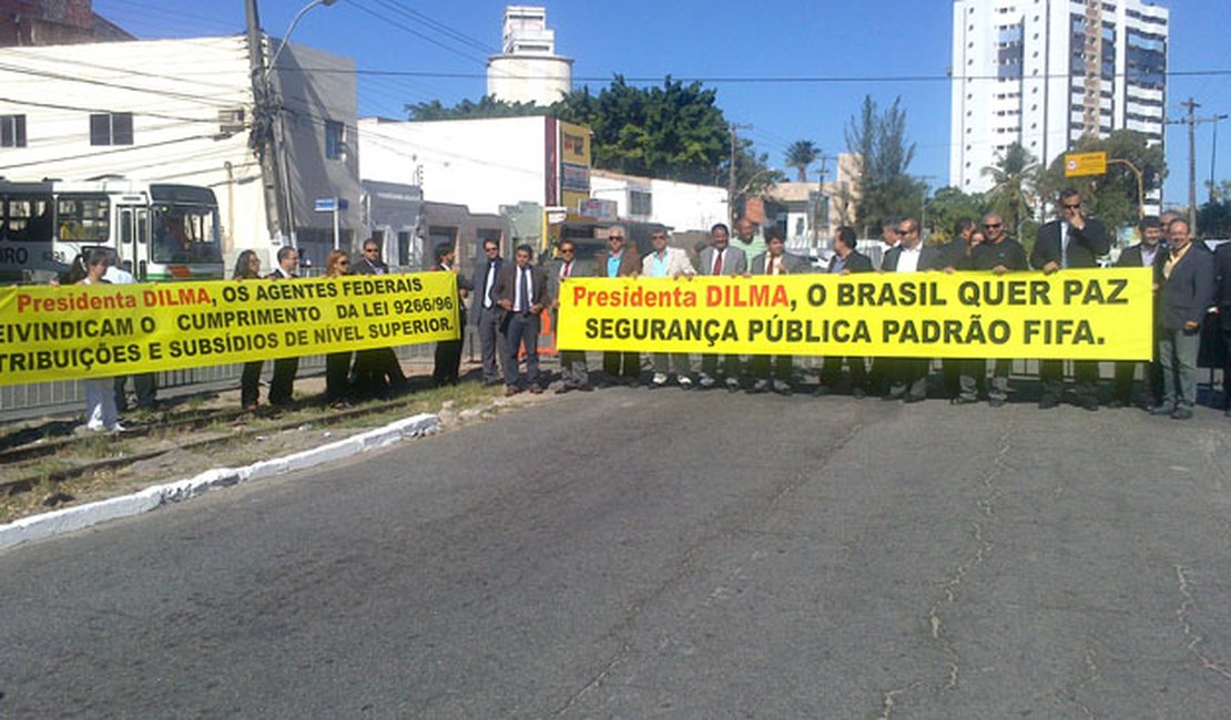 Policiais federais param suas atividades por 24 horas em Alagoas