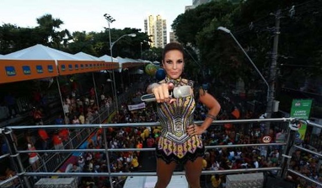 Começou o Carnaval! Ivete Sangalo arrasta multidão no Circuito Campo Grande - BA