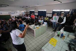 Alunos aprendem a transformar óleo de cozinha em sabão no Sertão de AL