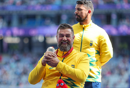 Paralímpiadas: Claudiney Batista conquista a medalha de ouro no lançamento de disco