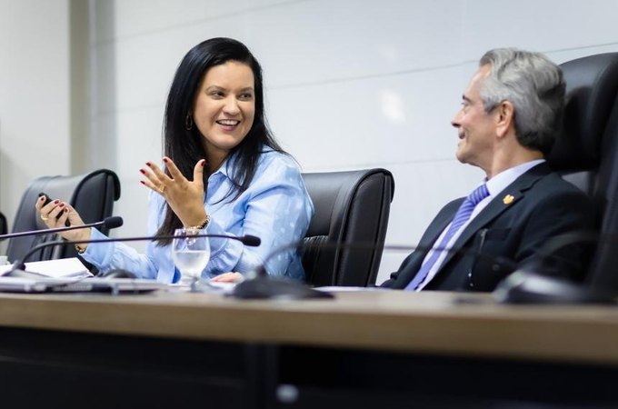 Governador em exercício conhece projetos de tecnologia e inovação conduzidos pela Secti