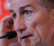 Bauza diz que São Paulo 'defende mal' e busca reforços na Argentina