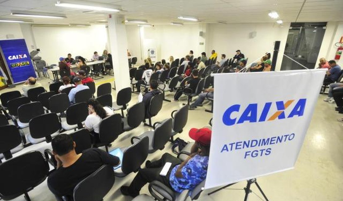 Agências da Caixa em Alagoas vão abrir duas horas mais cedo para saque do FGTS