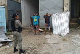 PM prende suspeitos de invasão e furto em prédio de antigo hipermercado