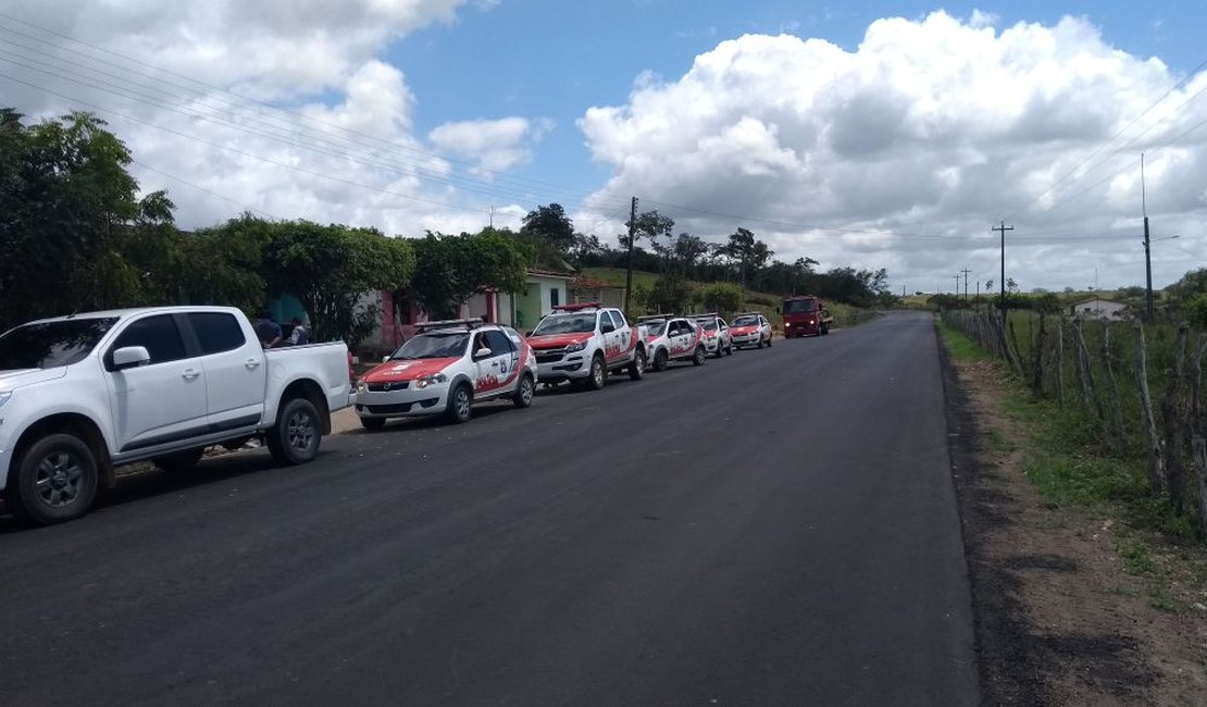 Vídeo. Operação conjunta da PM e PC prende dois e apreende veículos em Olho D Água Grande e Arapiraca