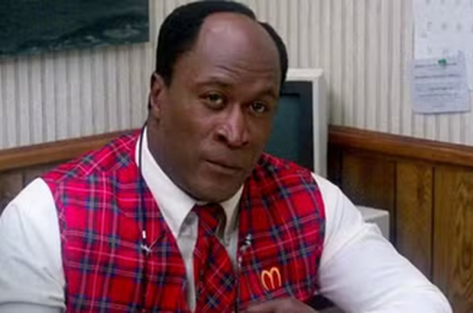 John Amos, ator de 'Um Príncipe em Nova York', morre aos 84 anos