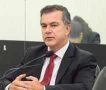 Ronaldo Medeiros quer implantação de fardamento especial para agentes que patrulham a orla