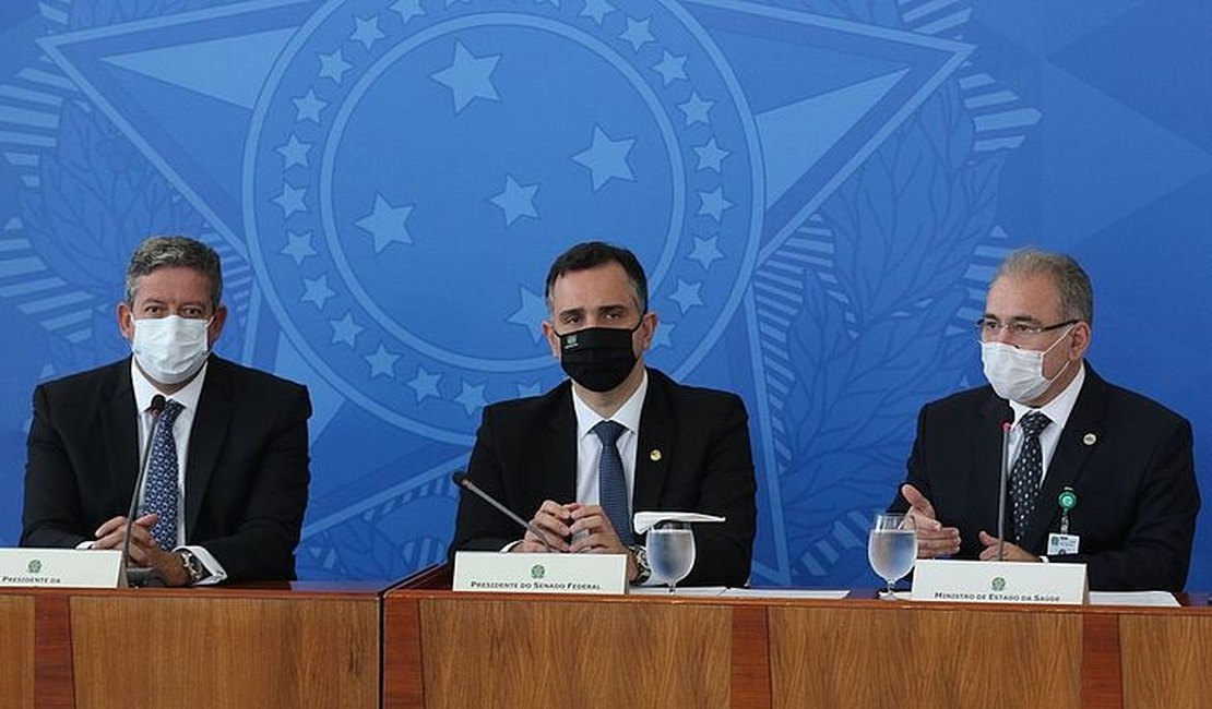 Ministério da Saúde anuncia antecipação de 15,5 mi de doses da vacina da Pfizer