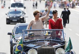 Dilma defende na posse ajustes na economia para país crescer