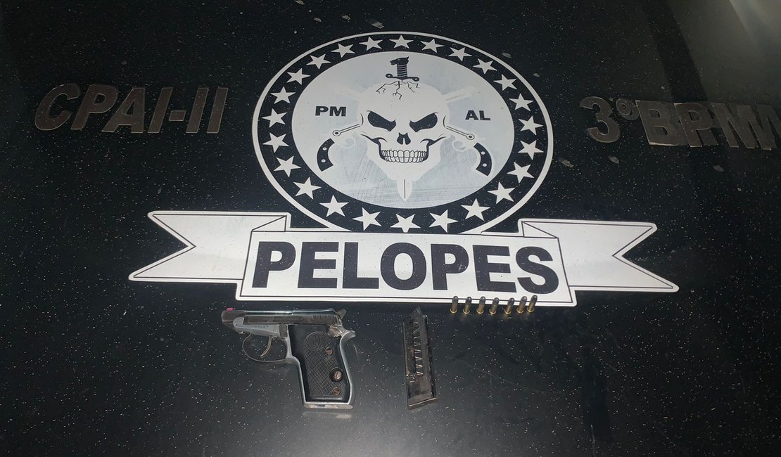 Policiais do 3° BPM flagram homem com arma de fogo na cintura em Limoeiro de Anadia