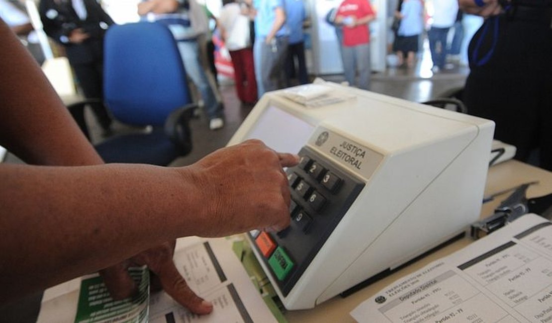 Uso de camiseta com cor ou inscrição de candidatos  não anula voto, esclarece TRE- AL
