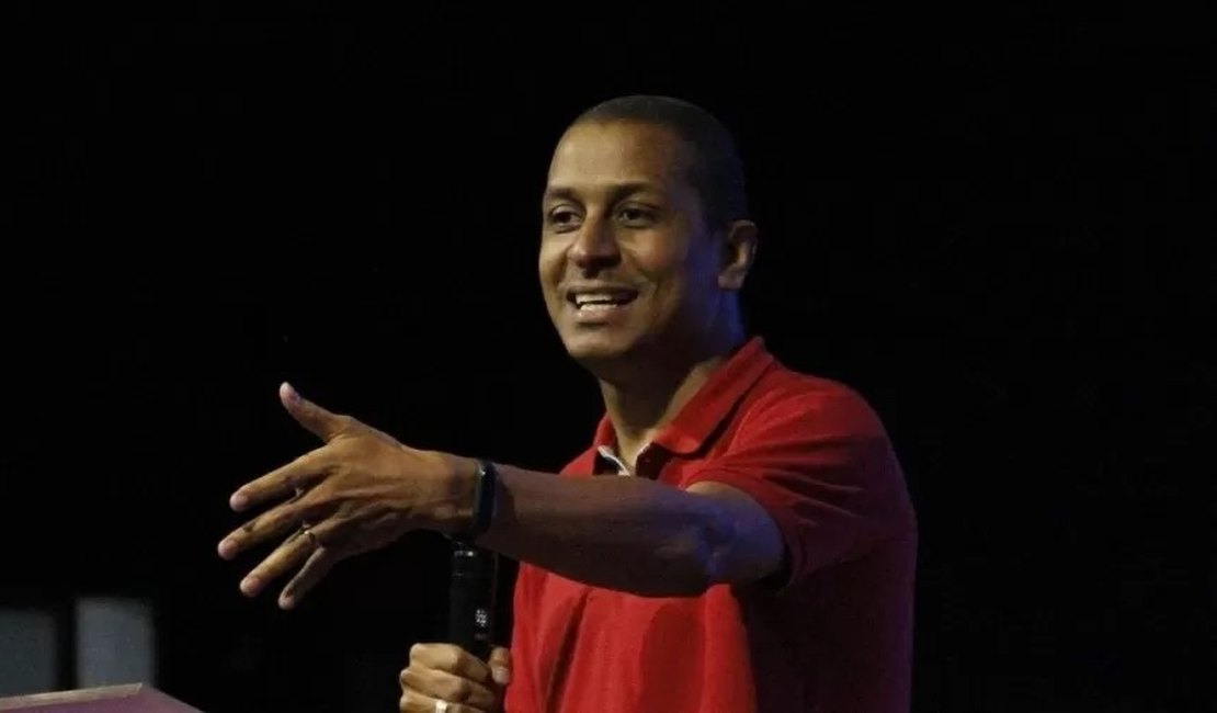 Pastor evangélico é preso por suspeita de abusos sexuais contra adolescentes da igreja