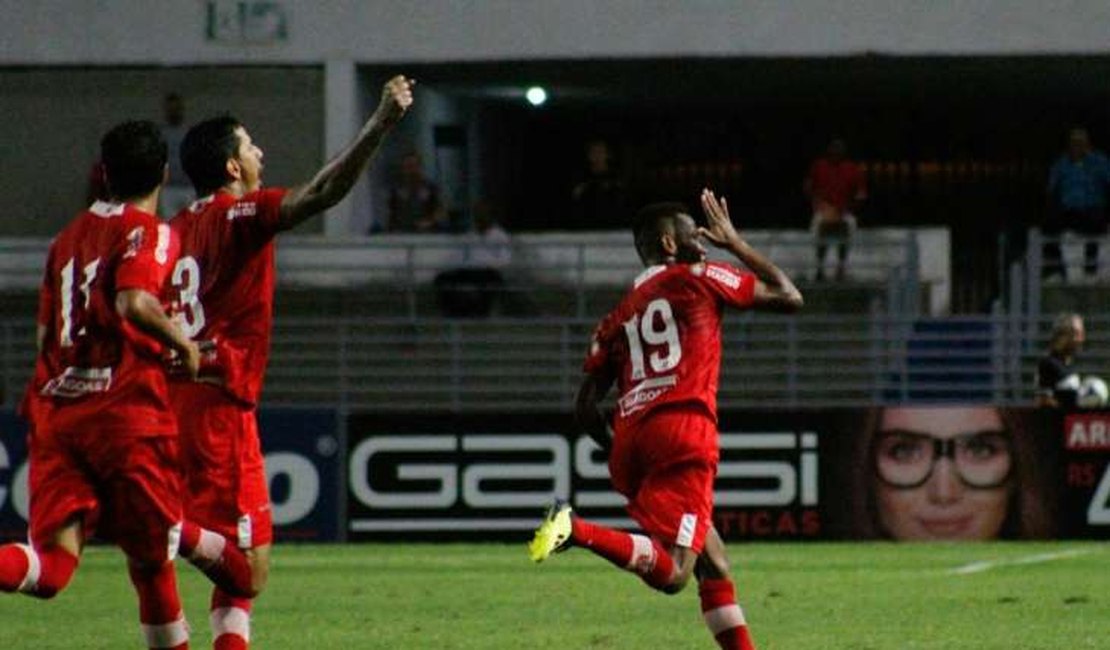 CRB enfrenta o Cuiabá neste sábado e tenta entrar no G4 da série B