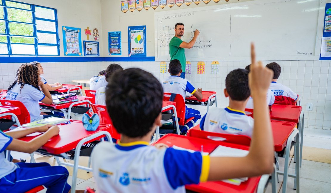 Prefeitura de Arapiraca divulga nova data para aplicação de provas do concurso público da Educação