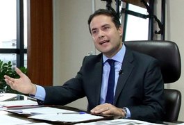 Renan promete investir superávit do Detran em Segurança Pública