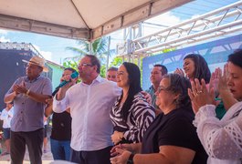 Prefeito Luciano entrega unidade de saúde e anuncia pavimentação de ruas e escola no Pé-leve Velho