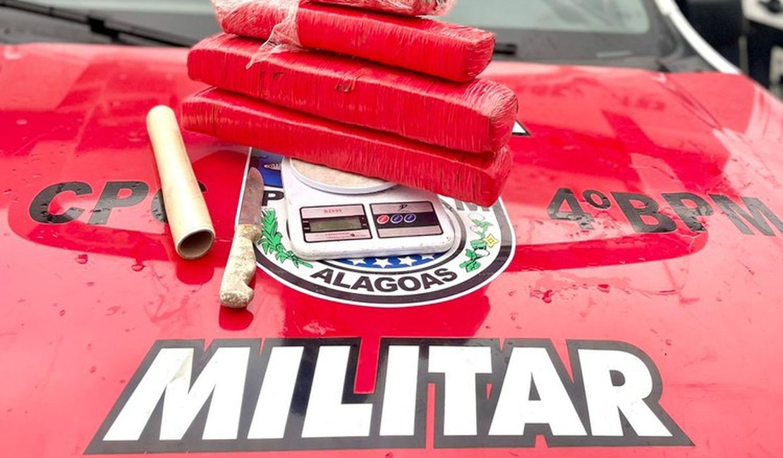 Polícia é recebida a tiros, encontra droga enterrada em mata e mulher é presa