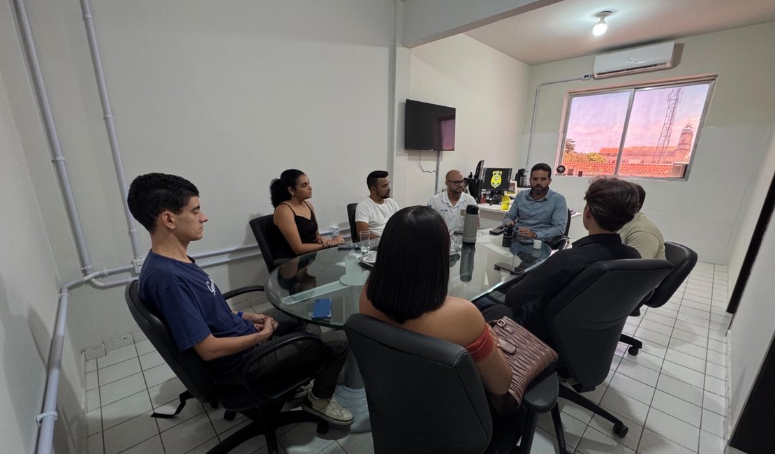 Estudantes desenvolvem cartilha para orientar população sobre isolamento e preservação de local de crime