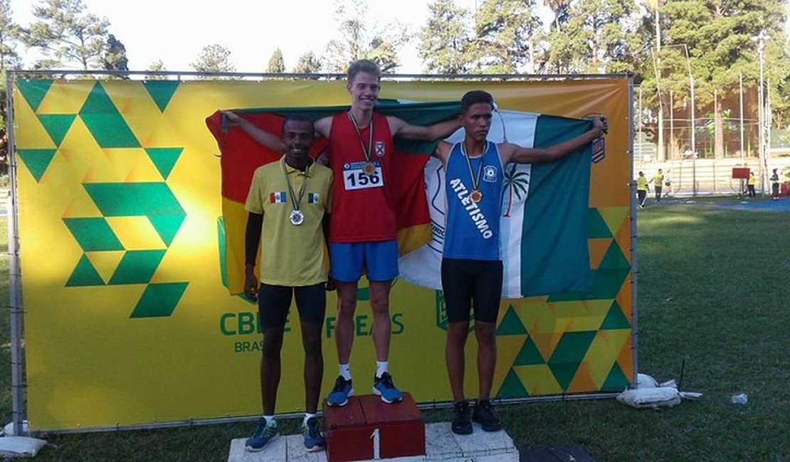 Arapiraquense termina em segundo no Brasileiro Escolar de Atletismo disputado no RS