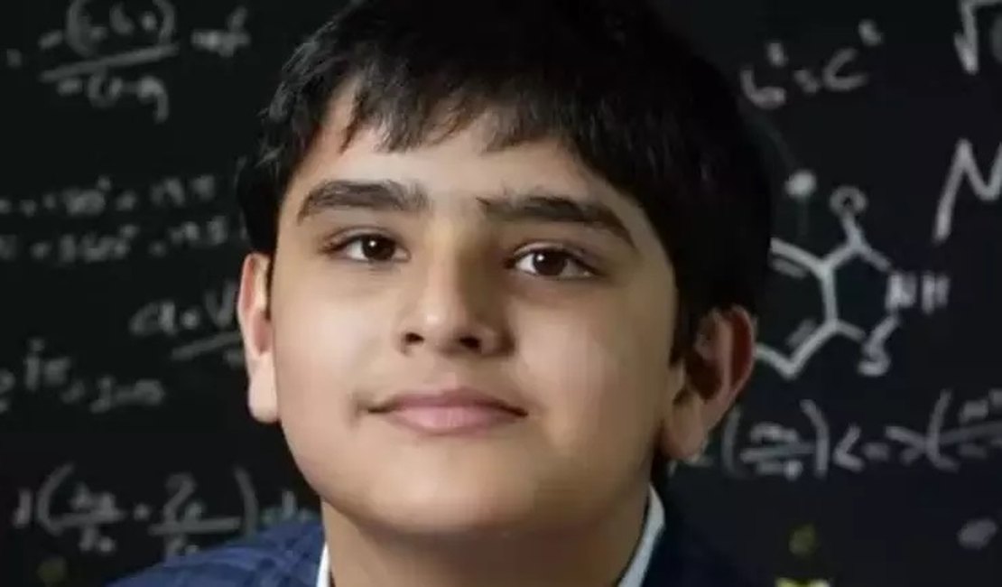 Estudante de 10 anos entra em comunidade seleta de ‘gênios’ após superar QI de Einstein e Hawking