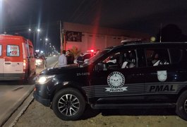 Um morre e outro fica ferido após motos serem atingidas por carro, na AL 220, em Arapiraca