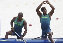 Ao lado de Erlon, Isaquias leva a prata e se consagra nas águas da Lagoa