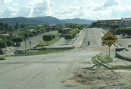 Justiça bloqueia R$ 2 milhões do prefeito de Canapi