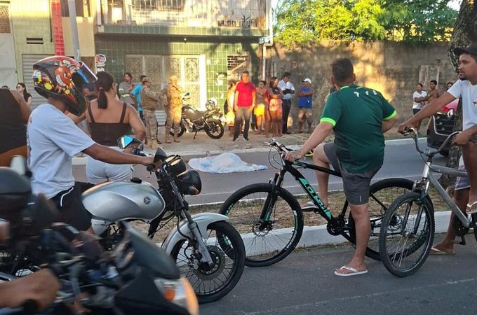 Jovem morre após ser atropelado enquanto andava de bicicleta no Trapiche, em Maceió