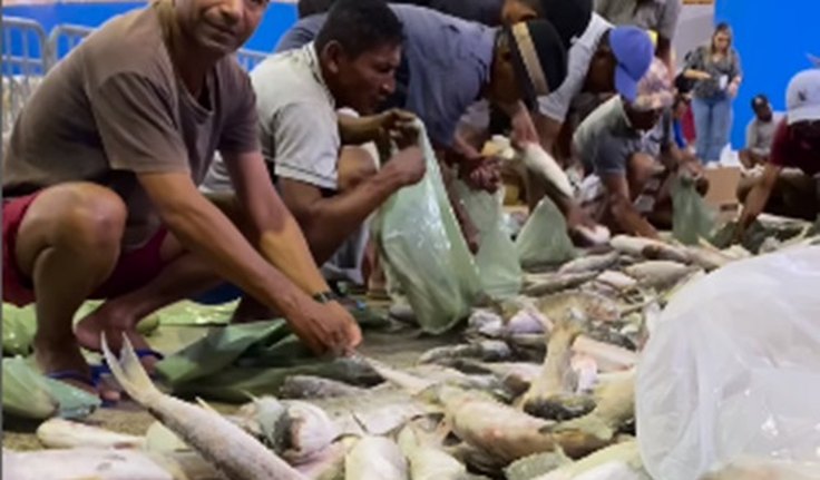 Flávio do Chico da Granja entrega cestas básicas e peixes para 6 mil famílias feiragrandenses