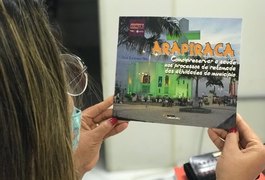 Arapiraquenses recebem Cartilha Educativa em ações de enfrentamento à Covid-19