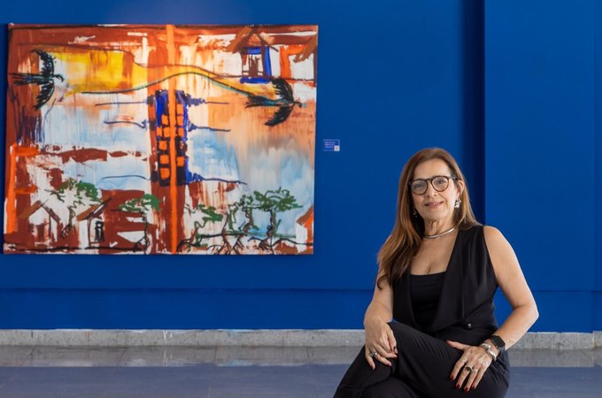 Exposição “Paisagens que Dançam, Folguedos e Tradições Alagoanas” apresenta pinturas e instalações de Simone Freitas no MUPA