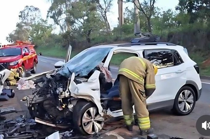 Acidente gravíssimo na BR-040 deixa cinco mortos, incluindo quatro da mesma família, em Paracatu