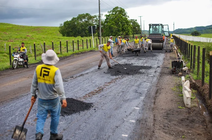 Federalização de rodovias: obras da BR-424 devem ser concluídas em até três meses, diz Renan Filho