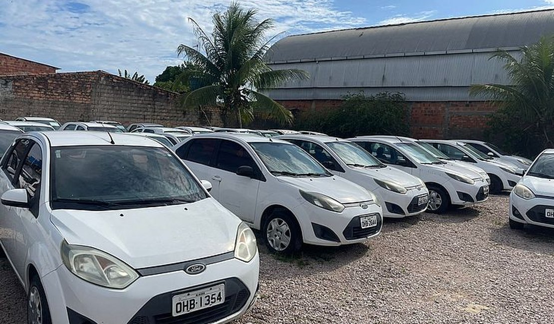 Governo de AL promove leilão de carros, motos, caminhões e eletrônicos a preços baixos