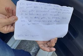 Alagoana entrega bilhete pedindo socorro durante matrícula do filho