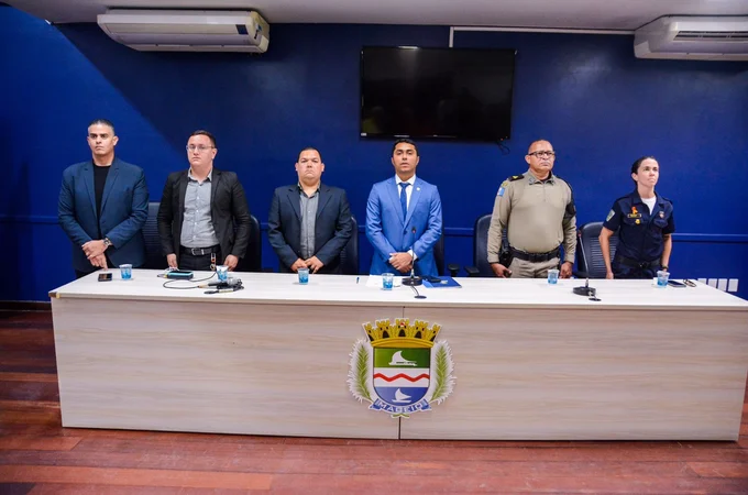 Câmara de Maceió concede Comenda Senador Arnon de Mello ao comunicador Bruno Rafael