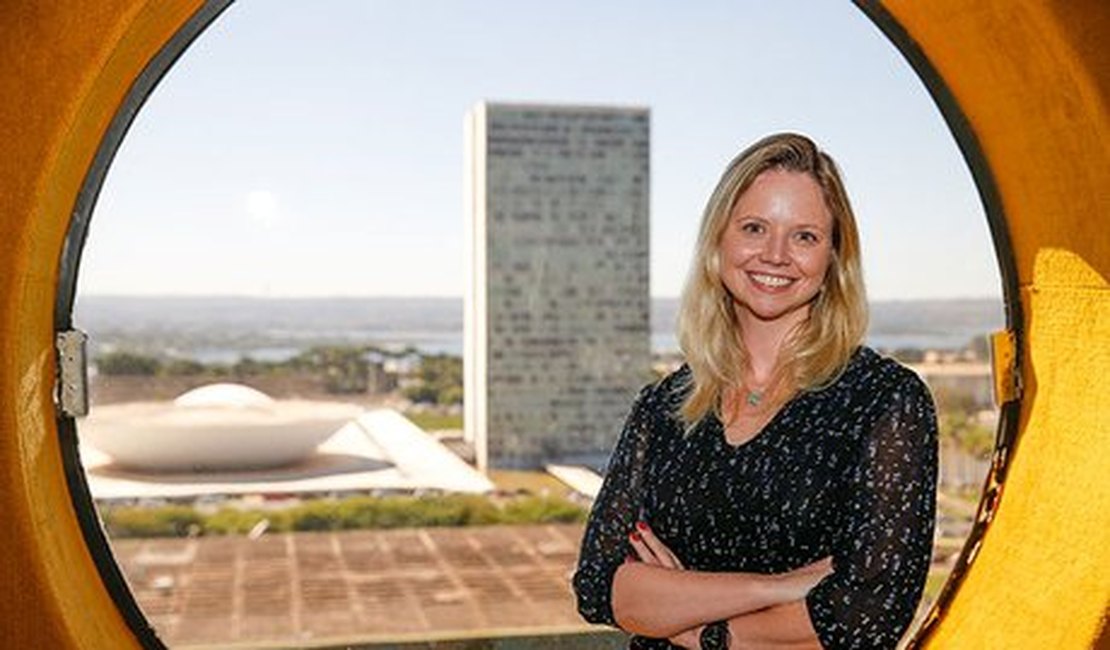 'Dad, não tenho cacife para comprar tudo que eu gostaria', disse filha de Cunha