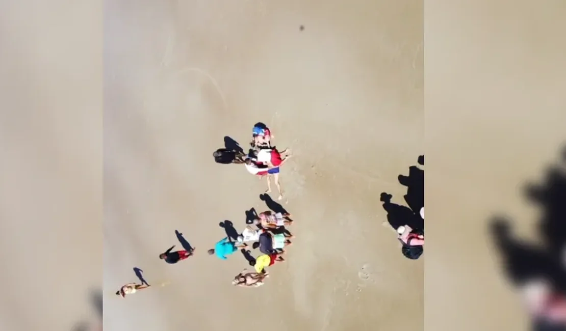 Homem e criança de 5 anos são socorridos após afogamento na Praia do Francês