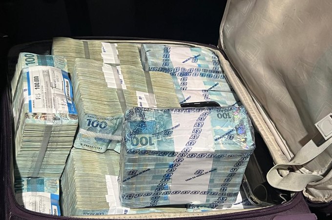 Diretor de empresa de iluminação pública de Maceió é preso com R$ 2 milhões, durante ação entre as polícias de Alagoas e Sergipe