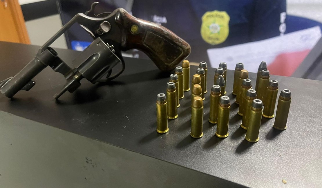 Polícia Militar apreende três armas de fogo e drogas no início da semana em Maceió