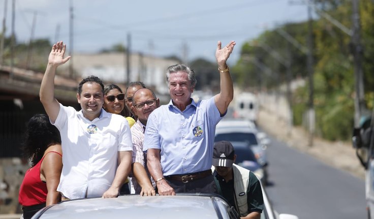 Collor volta à cena para fortalecer campanha do filho para deputado federal