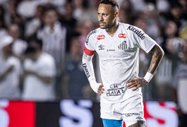 Neymar muda horário de treino para tirar visto e terá encontro com ministro