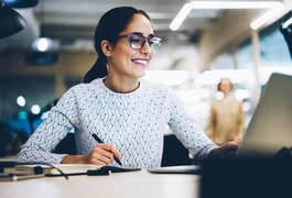 Programa disponibiliza bolsas de estudo integrais para jovens líderes