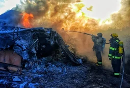 Incêndio deixa carreta totalmente destruída em Ouro Branco