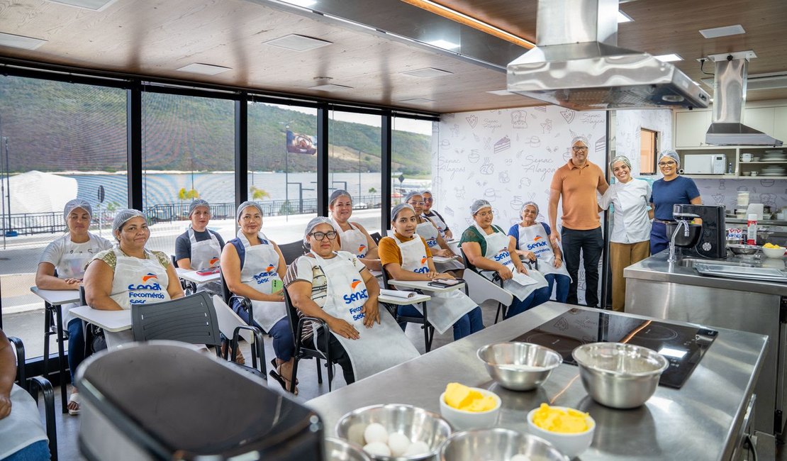 Carreta-escola do Senac oferece cursos gratuitos de gastronomia em Traipu