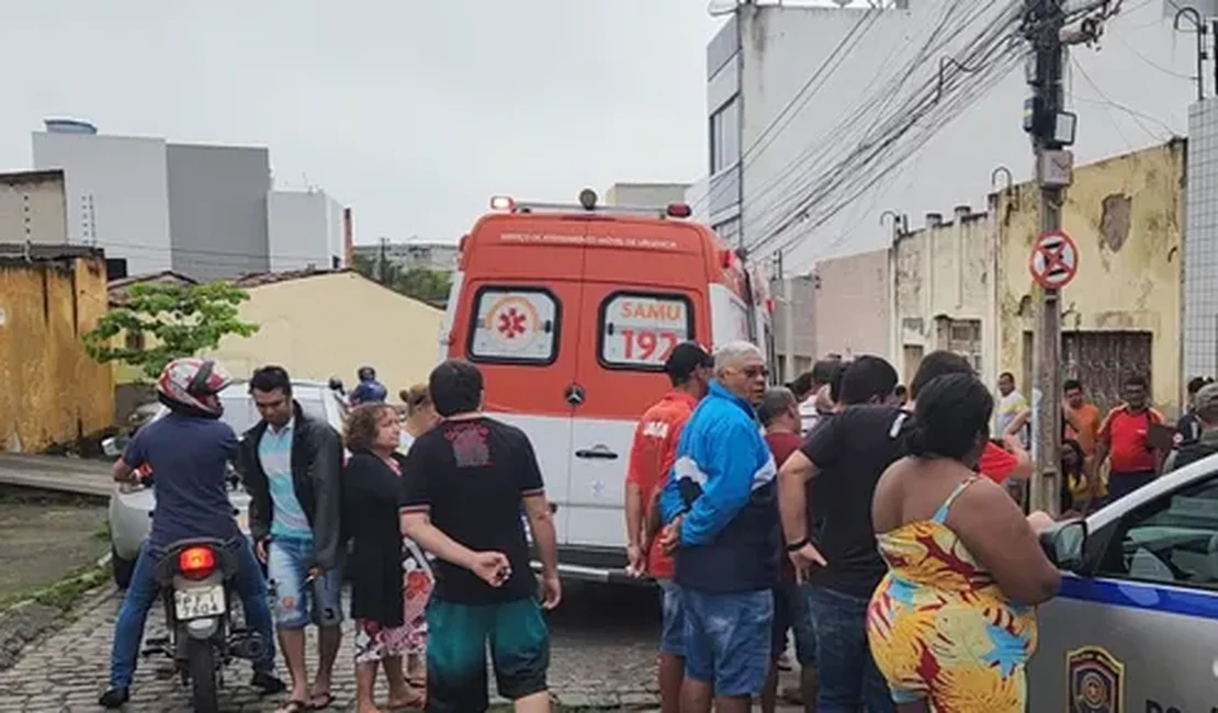 Vigilante é assassinado a tiros no momento em que saía de casa em Caruaru