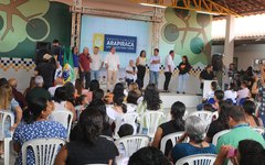 Prefeito entrega escola no Povoado Alazão