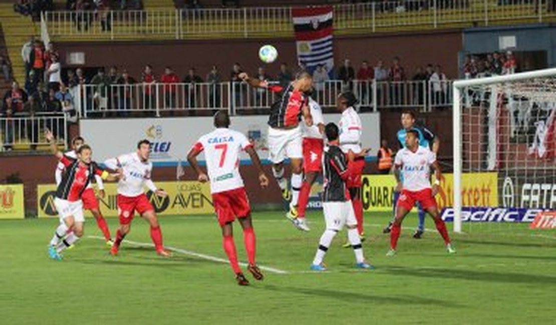 América-MG perde invencibilidade, Vasco tropeça e Ponte vence