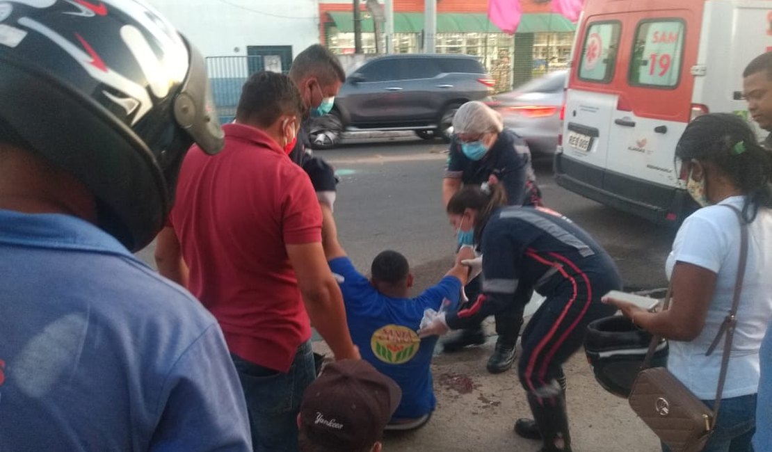 Conversão irregular termina com funcionário de supermercado ferido em Arapiraca